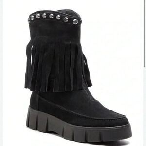 Lug  sole fringe suede geox boots